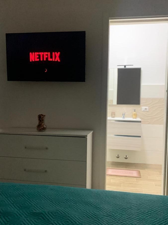 R Home Искья Экстерьер фото